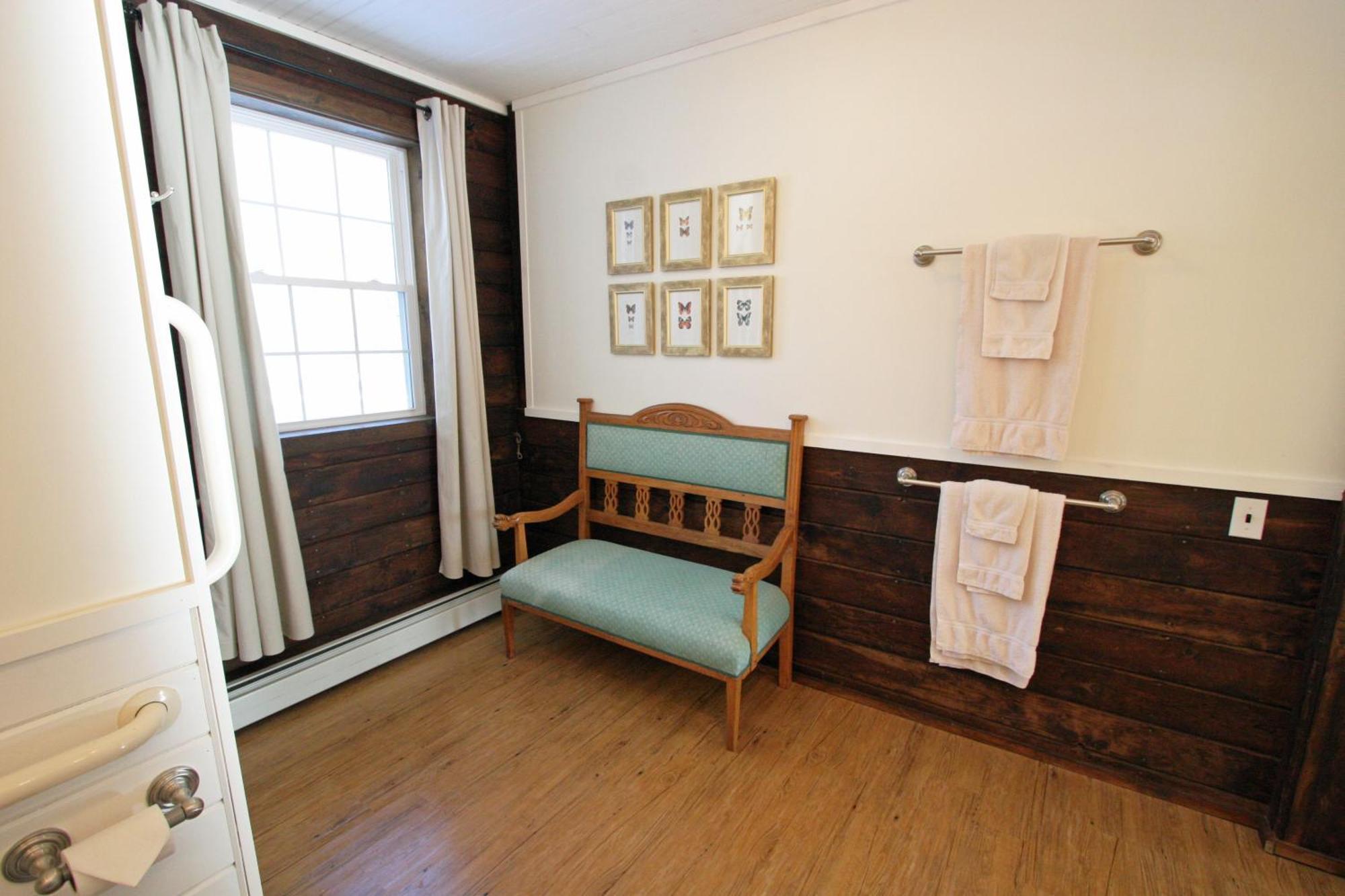 Old Saco Inn Fryeburg Room photo